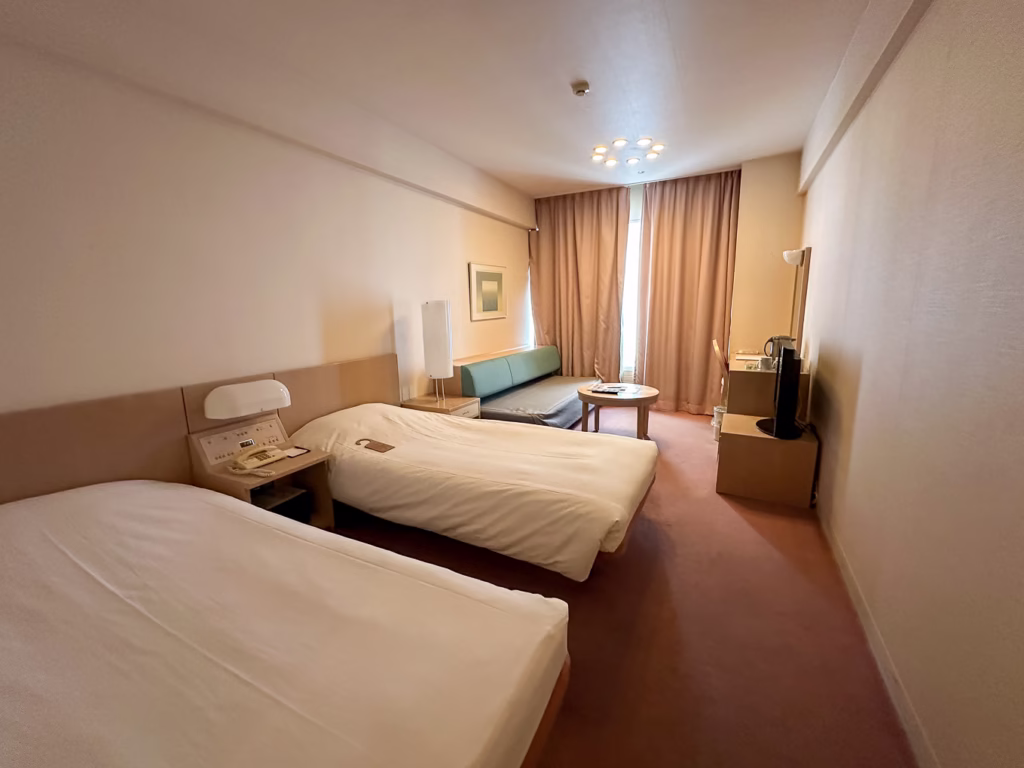 Naeba Prince Hotel Building 4 twin room, Naeba Ski Resort review